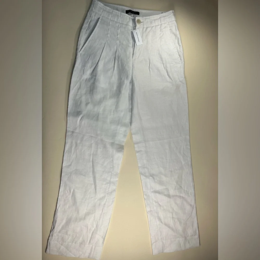 NEW Banana Republic Women's White Chinos SIZE 0